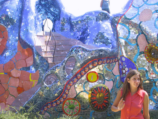 Kirsten_LOVING_the_her_time_in_the_Tarot_garden